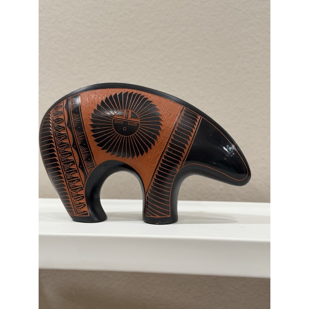 P White Dine Signed Navajo Pottery Bear Sgraffito 11" Turquoise